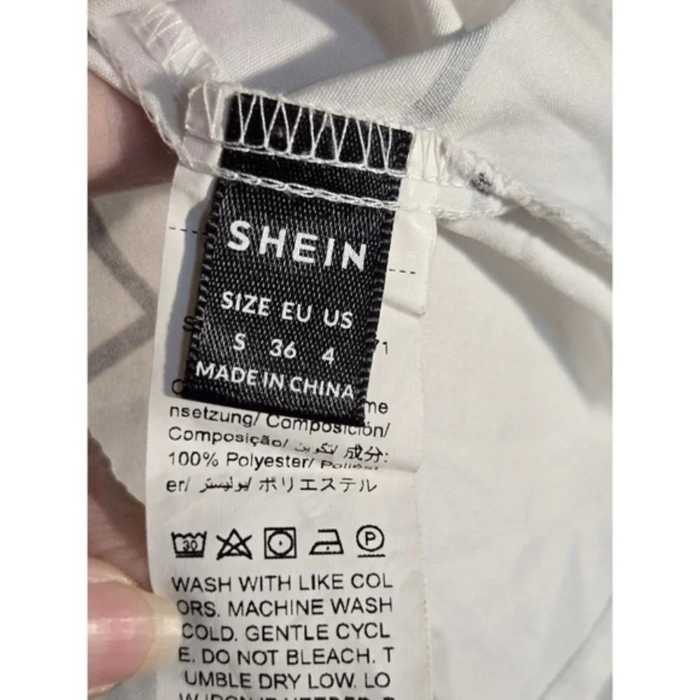 Shein Womens White Black Windowpane Grid Split V-Neck Short Sleeve Blouse Size S